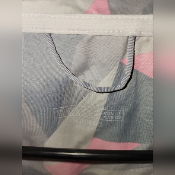 Unisex Adidas Own the Run Running Jacket/Windbreaker.  SIZE XL with Reflectives - Picture 6 of 6